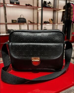 Gucci Crossbag Timeless Luxury, Effortless Style